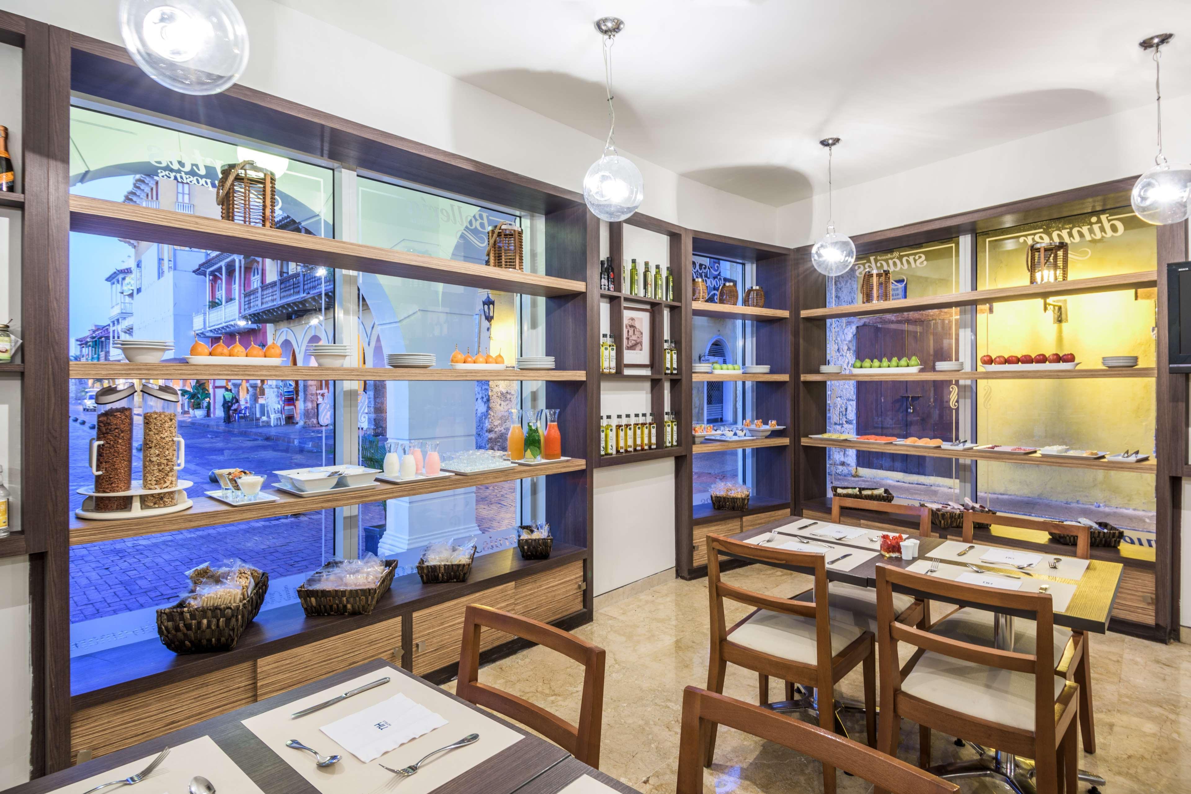 Nh Royal Urban Cartagena Hotel Exterior photo