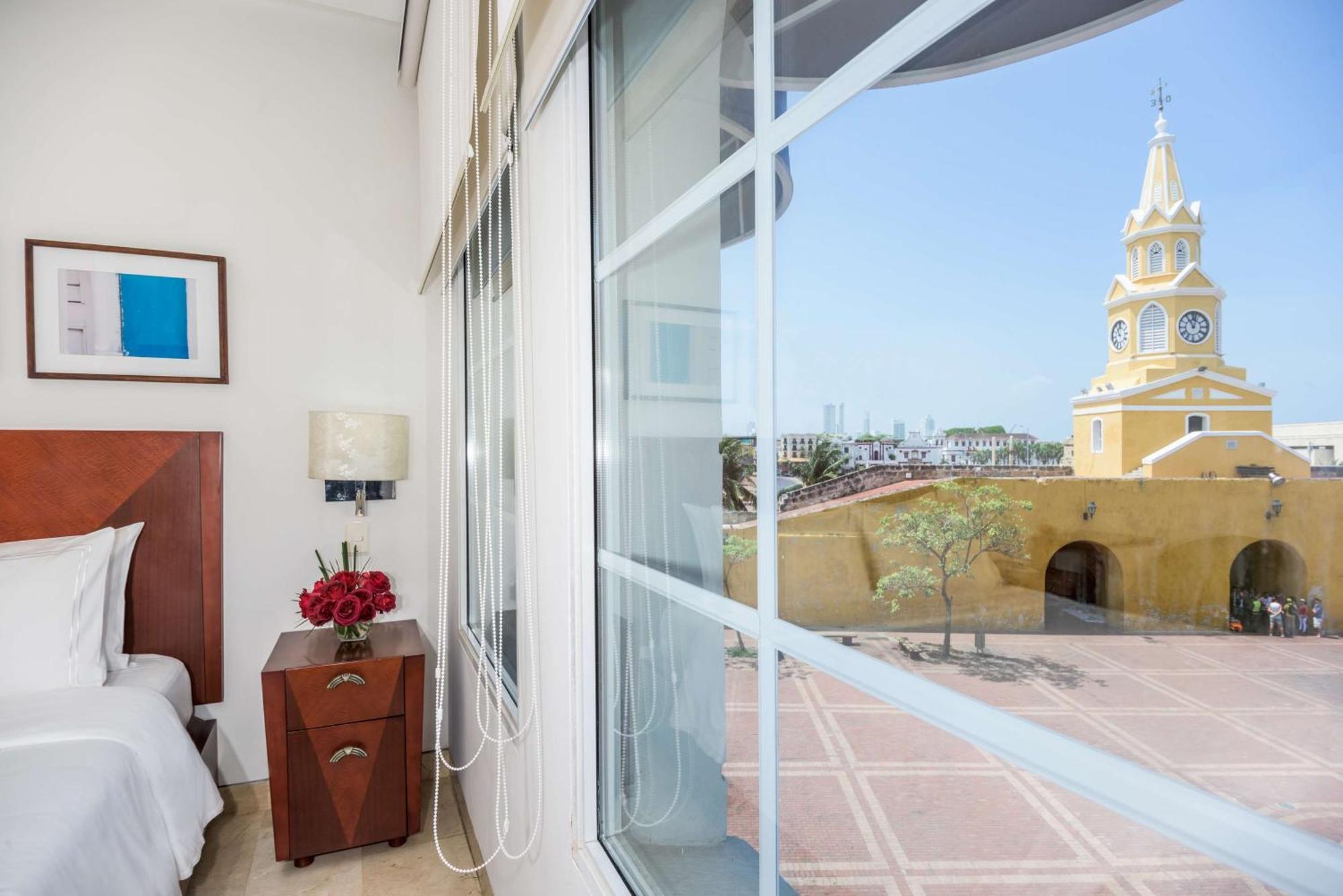 Nh Royal Urban Cartagena Hotel Exterior photo